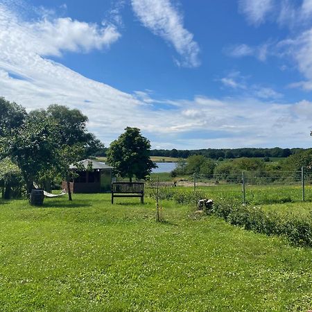 Bungalow Am Wreecher See Putbus Buitenkant foto